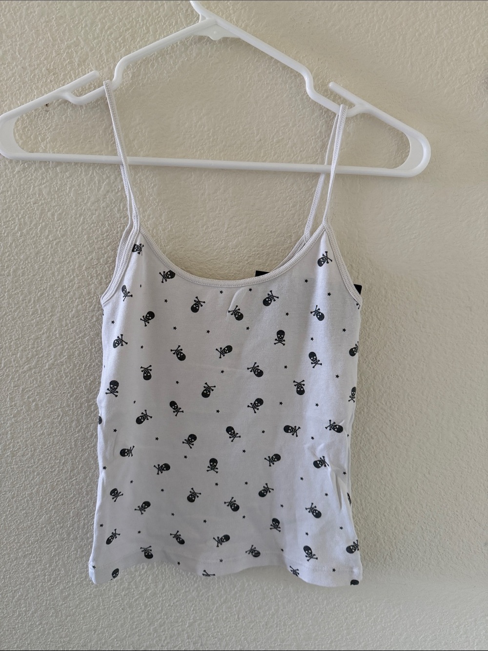Brandy Melville Skylar skull & star tank
